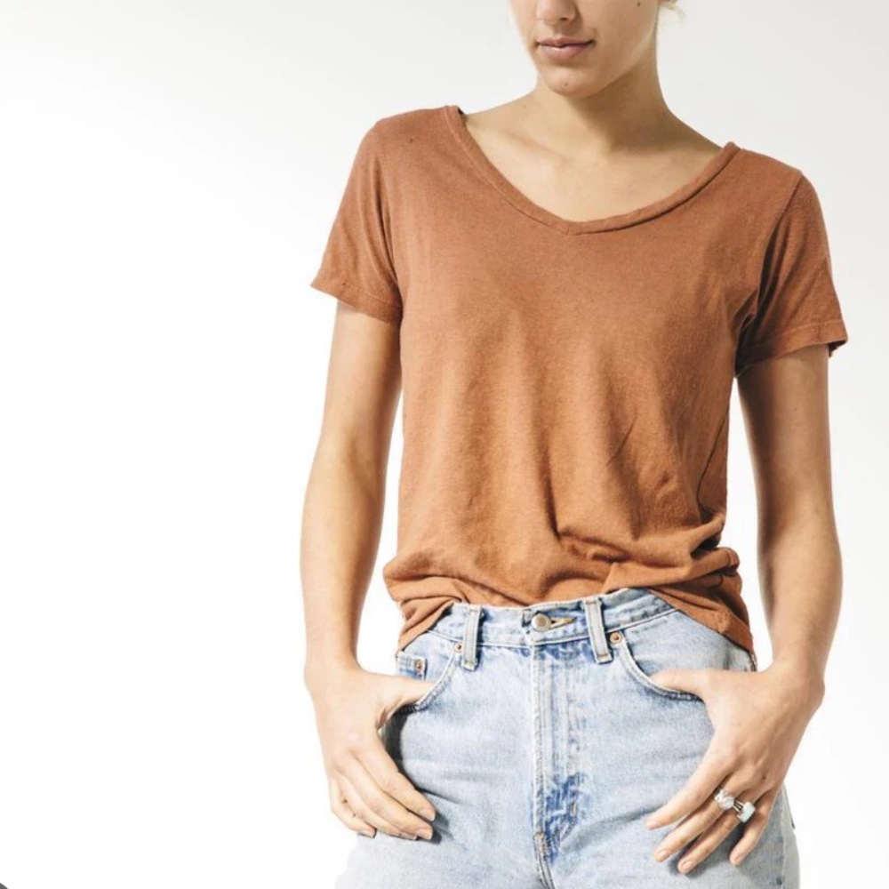 Jungmaven Women’s Paige V-Neck Tee XS